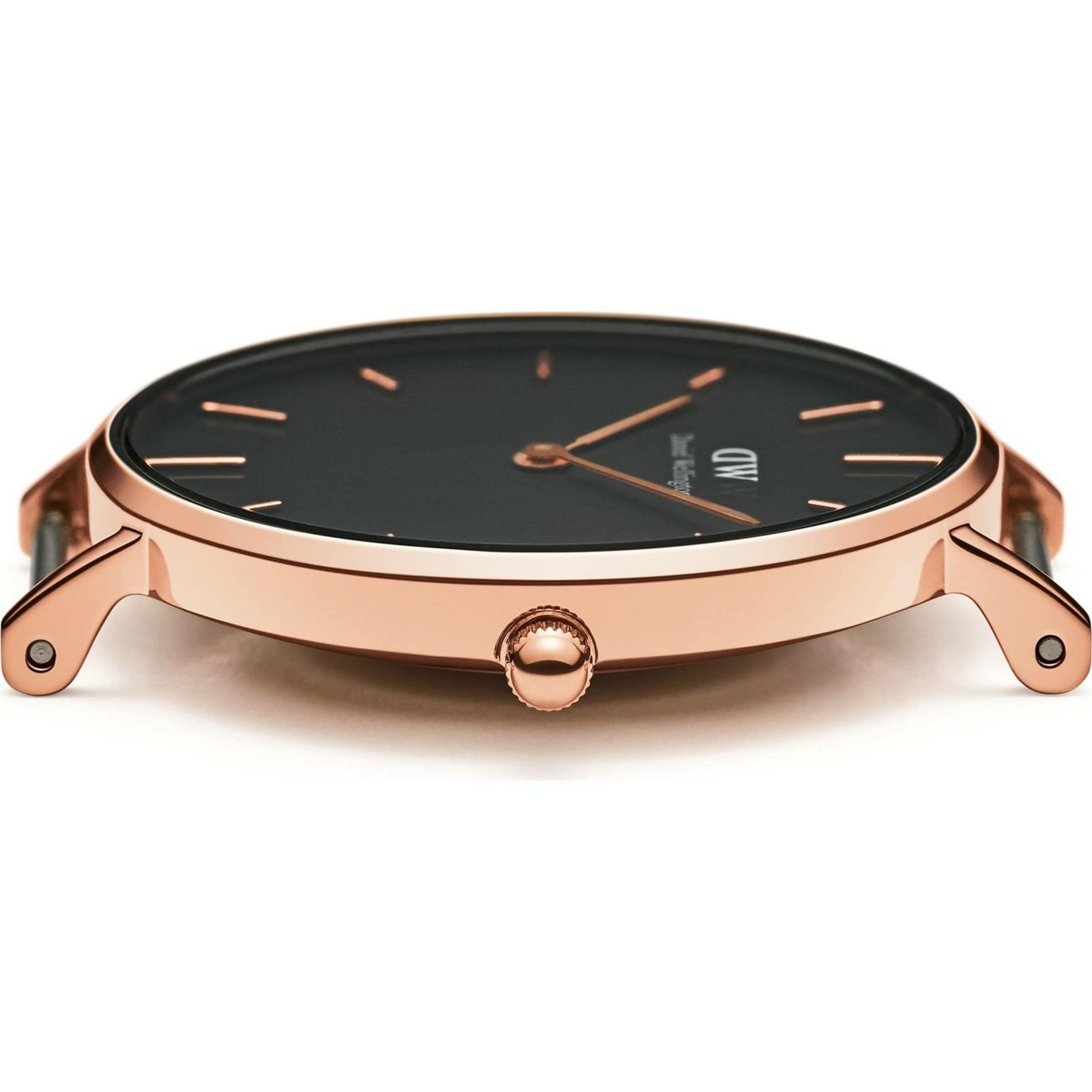 Daniel Wellington Analog watch in Gold