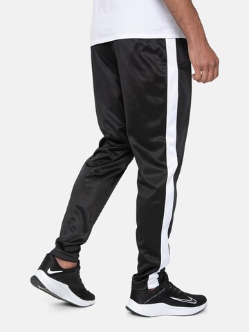 Coupe slim Pantalon 'Joshua' Threadbare en noir