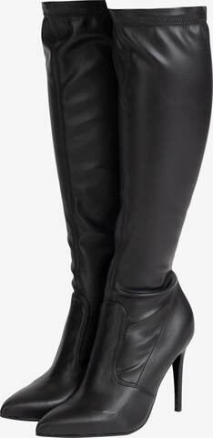 faina Stiefel in Schwarz