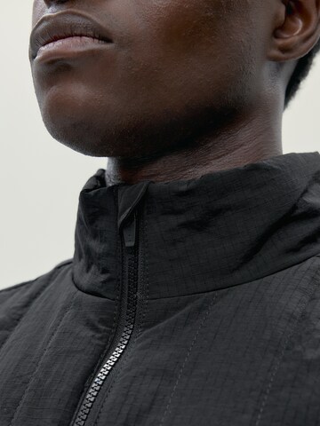 Born Sports vest ' Azov ' in Black