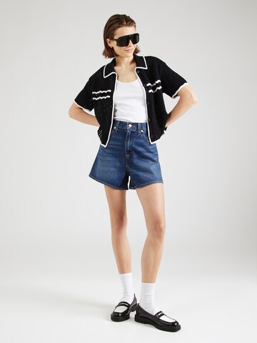 mėlyna LEVI'S ® Laisvas Džinsai 'High Waisted Mom Short'