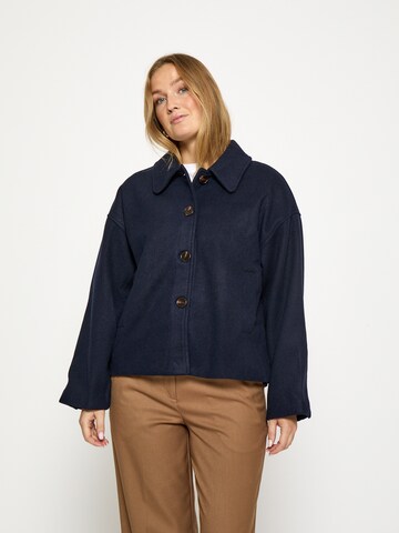 Giacca di mezza stagione 'Cornelia' di Peppercorn in blu: frontale