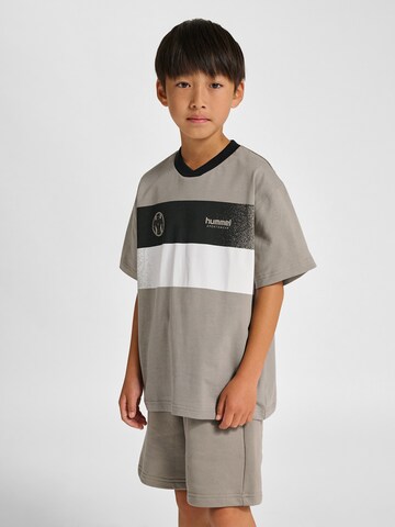 Hummel T-shirt in Grau