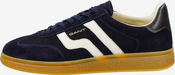 Baskets basses GANT en bleu : devant