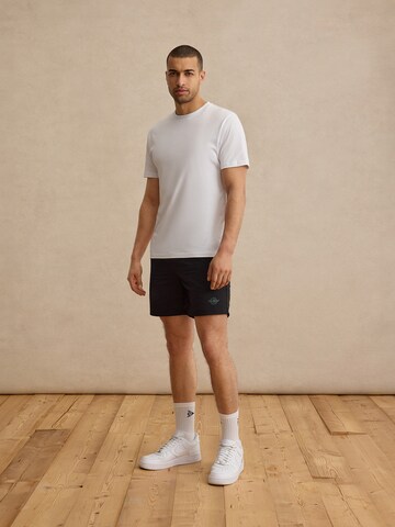 DAN FOX APPAREL Badeshorts 'Laurin' i sort