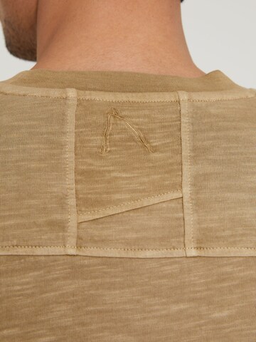 CHASIN' Shirt 'Brody Slub' in Brown