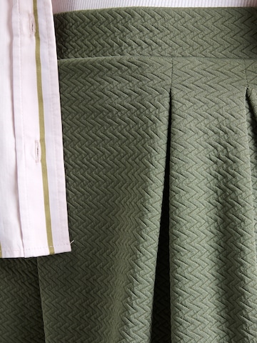 ABOUT YOU Skirt 'Lucia' in Green