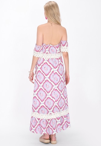 IZIA - Vestido 'Festival' en rosa