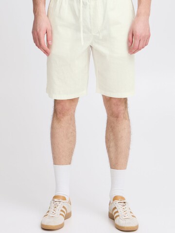Regular Pantalon chino ' BHVOLK ' BLEND en blanc