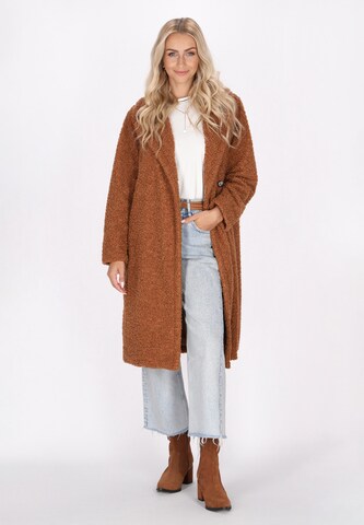 Cappotto invernale di IZIA in marrone