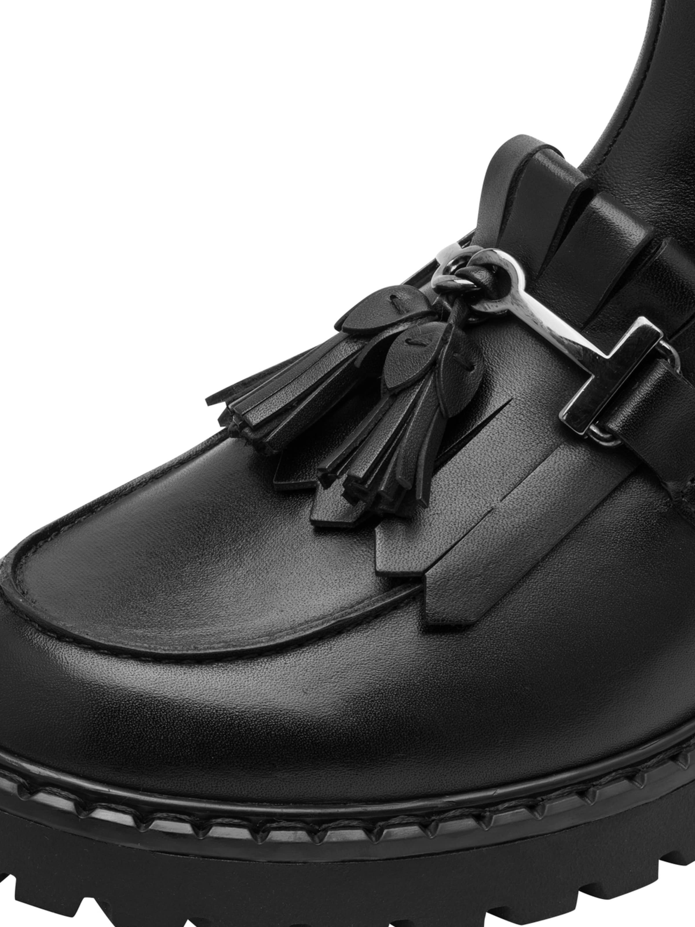 Tamaris Booties in Black