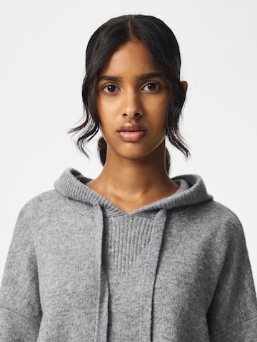Pull-over 'PCMALOU' PIECES en gris
