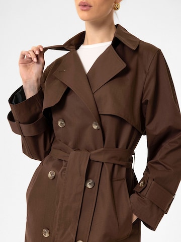 Antioch Between-seasons coat 'Sullivan' in Brown