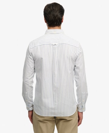 Fit confort Chemise Superdry & Co en blanc