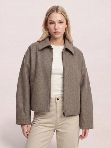 noar studios Jacke in Beige: Vorderseite