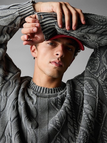 Bershka Sweater in Grey