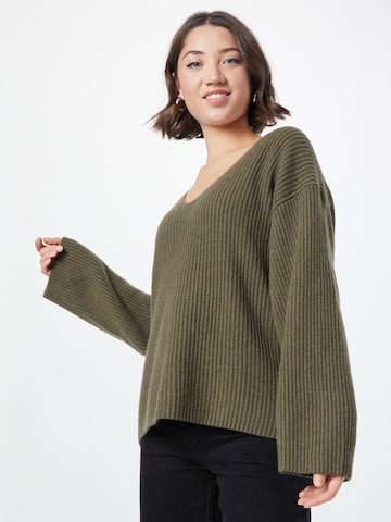 Pullover 'KEILA' di IVY OAK in verde: frontale