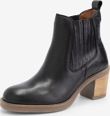 Travelin Chelsea Boots 'Carantec' in Black: front