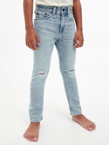 Calvin Klein JeansSlimfit Traperice - plava boja: prednji dio