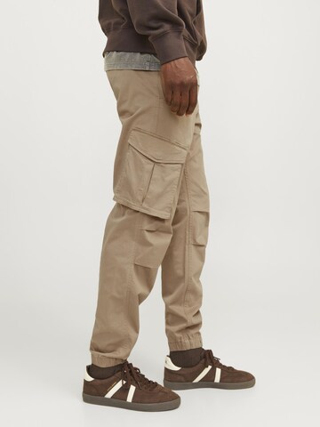 JACK & JONES Tapered Cargobroek 'JPSTKane JJNoah' in Beige