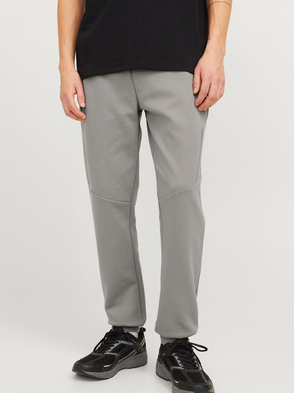 Tapered Pantaloni 'JPSTWill JJFusion' de la JACK & JONES pe gri: față