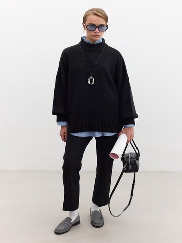 Pull-over MANUKA en noir : devant
