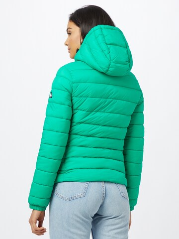 Geacă de iarnă 'Fuji' de la Superdry pe verde