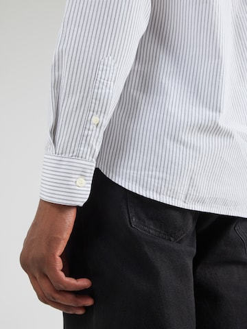 Lyle & Scott Regular fit Риза в бяло