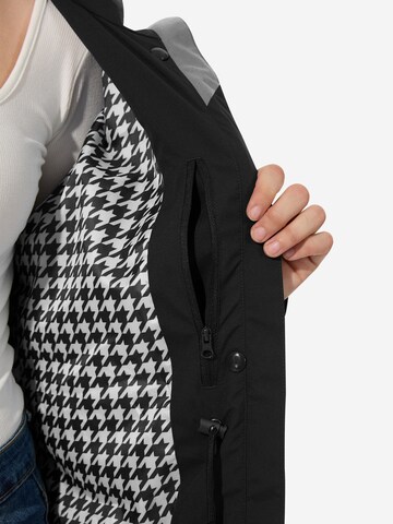 ATLASLAVA Outdoor Jacket in Black