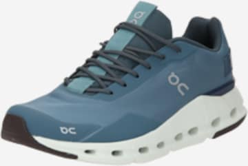 On Running shoe 'Cloudnova Form' in Blue: front