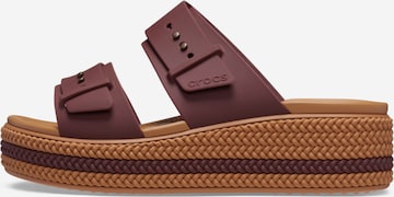 Crocs - Zapatos abiertos 'Brooklyn ' en marrón: frente