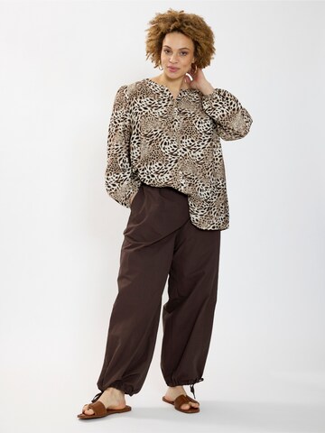 Zhenzi Blouse 'Maida 1636' in Brown: front