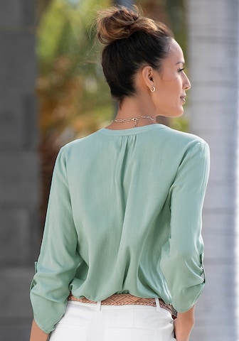 LASCANA Blouse in Green