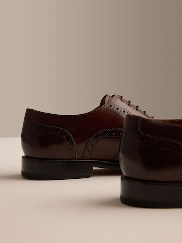Scarpa stringata di Next in marrone