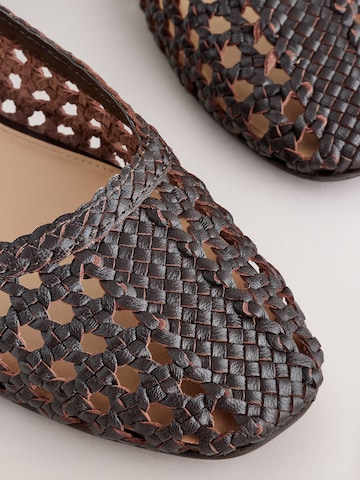 Ballerina con cinturino 'Forever Comfort' di Next in marrone