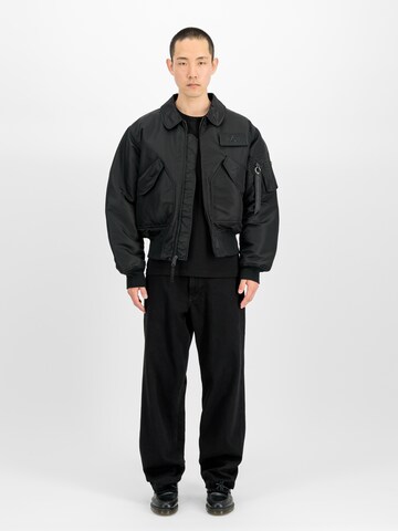 ALPHA INDUSTRIES Regular Fit Jacke 'CWU-45 Heritage' in Schwarz: Vorderseite