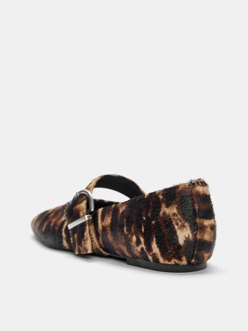 Pull&Bear Ballerina met riempjes in Bruin