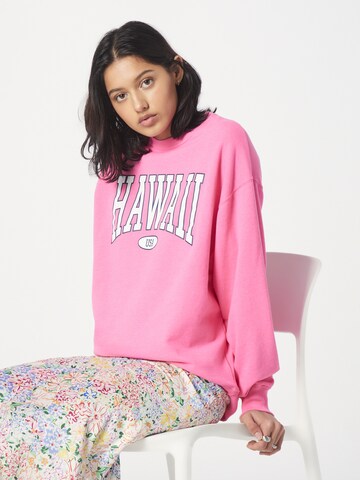 Sweat-shirt HOLLISTER en rose : devant