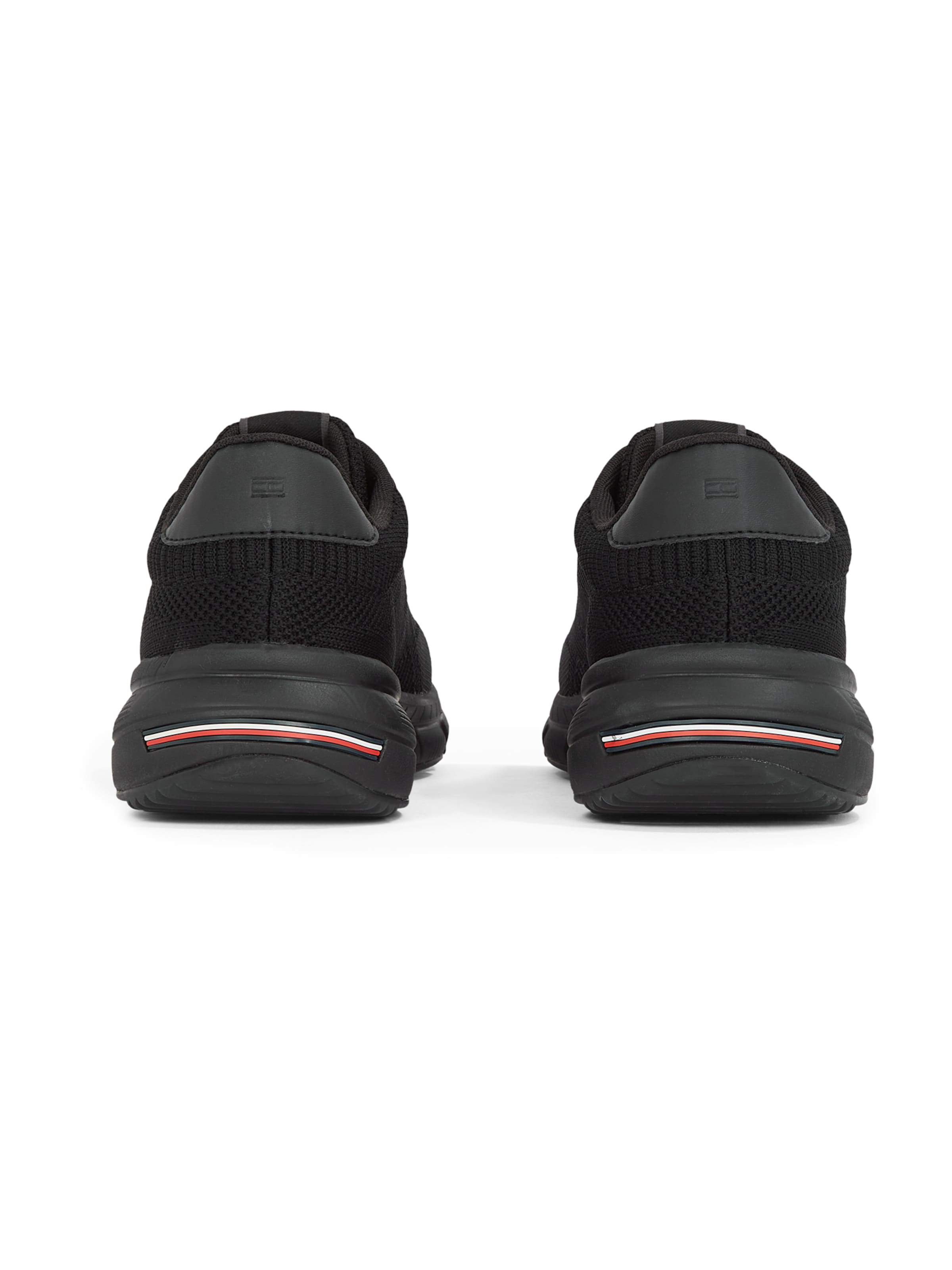 TOMMY HILFIGER Sneaker in Schwarz