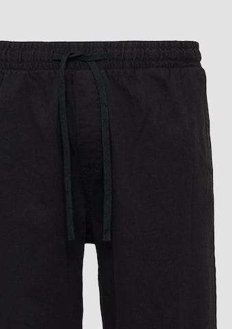 QS Regular Trousers in Black