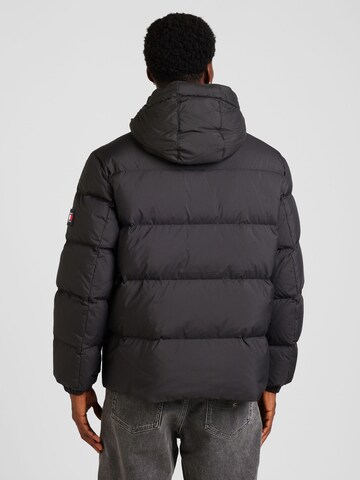 Tommy Jeans Kurtka zimowa 'Essential' w kolorze czarny