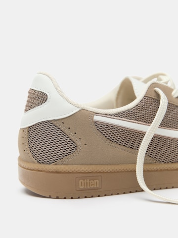 Pull&Bear Rövid szárú sportcipők - barna