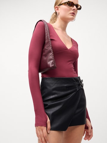 T-shirt Gina Tricot en rouge