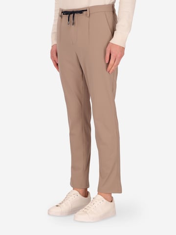 Distretto12 Tapered Pleated Pants 'Rio H.P.' in Beige
