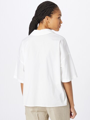 DRYKORN - Blusa 'NAVA' en blanco