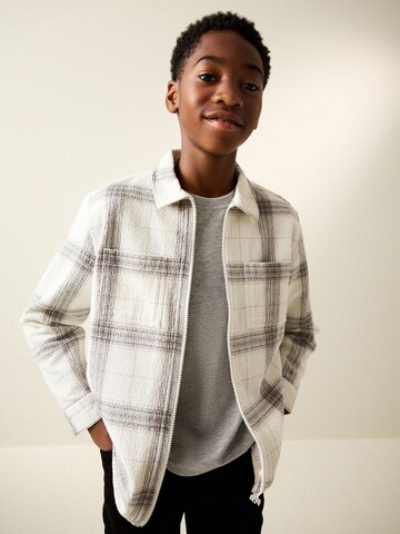 Next Regular Fit Hemd in Weiß: Vorderseite