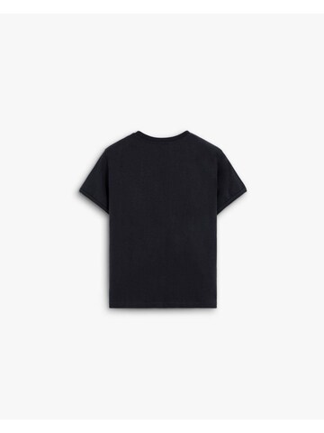 Tricou de la Scalpers pe negru