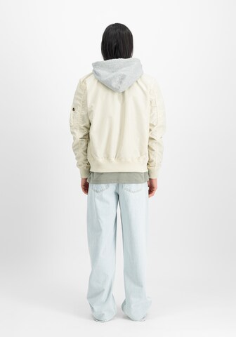 ALPHA INDUSTRIES - Chaqueta de entretiempo 'MA-1' en beige