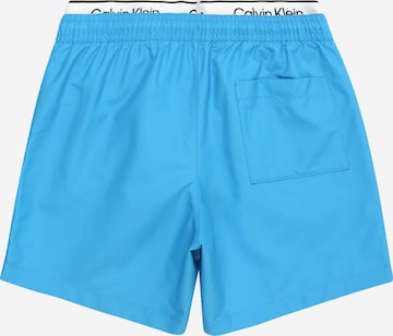 Calvin Klein Swimwear Szorty kąpielowe 'Meta Legacy' w kolorze niebieski