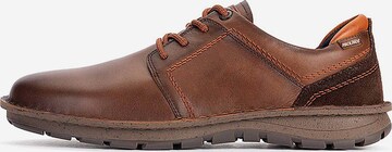 Chaussure de sport à lacets 'Baeza' PIKOLINOS en marron : devant